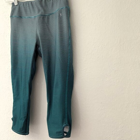 DANSKIN NOW FITTED DRI-MORE OMBRE CAPRI LEGGINGS ACTIVEWEAR - Picture 4 of 10